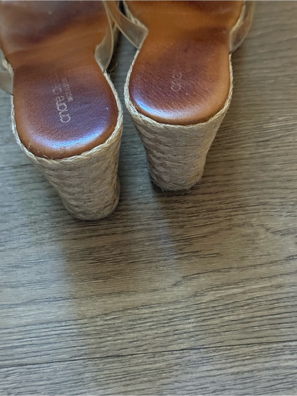 Andre Assous Wedges - Picture 8 of 9